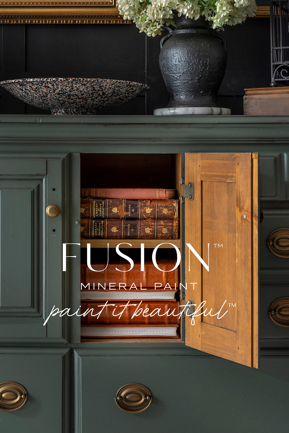 Tutorial: How to Paint Furniture Using Fusion Mineral Paint - This